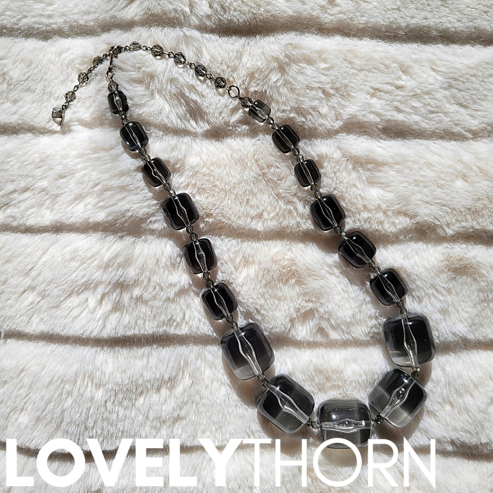 TARINA TARANTINO // ltd ed clear grey lucite chunky mod style bead necklace